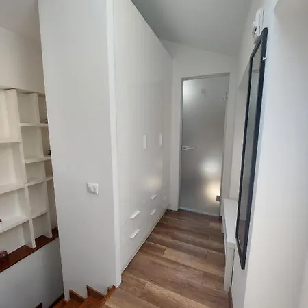 Sweet Dreams Lovely Duplex Universitate 公寓